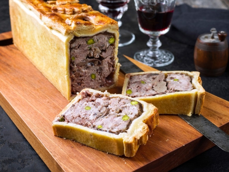 Pâté en croûte aux trompettes des morts