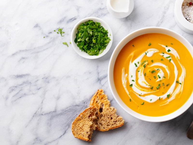 Soupe de légumes à la muscade