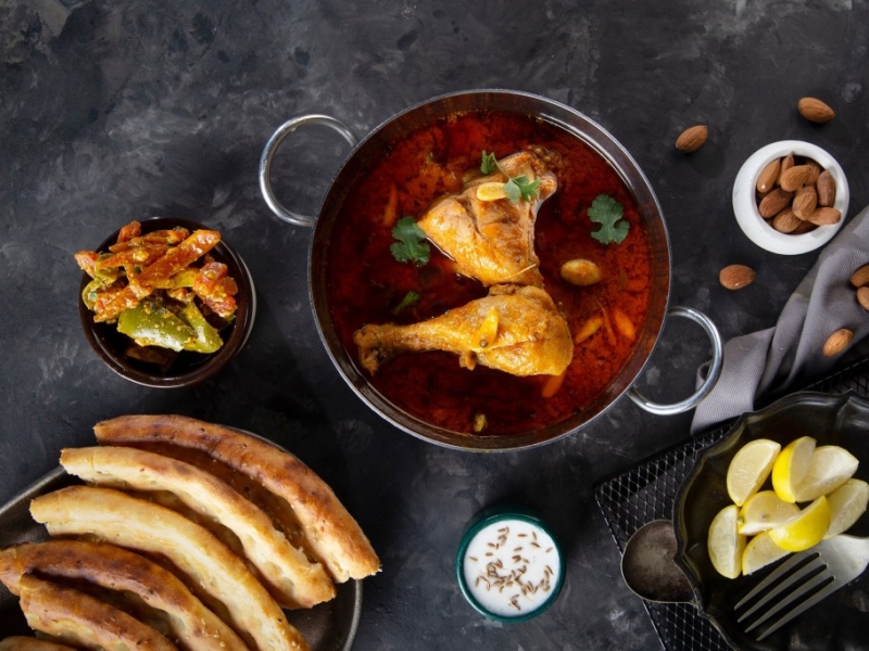 Poulet « Badami » aux amandes au garam massala