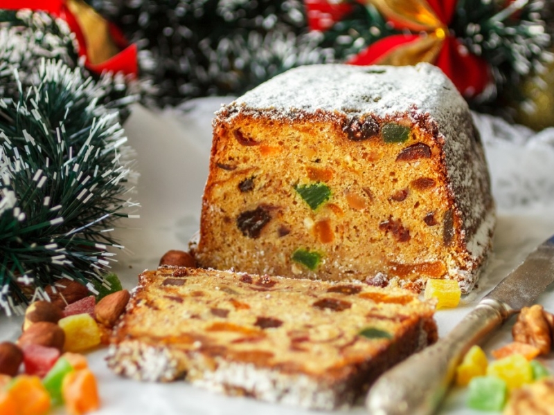 Cake aux épices et fruits confits